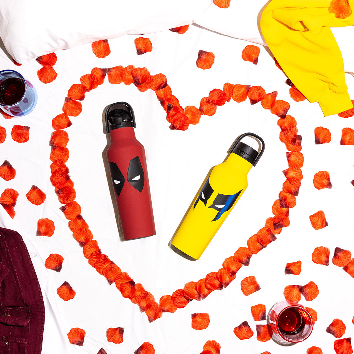 deadpool-and-wolverine-drinkware-v6 a7afce7e71cf--DeadpoolWolverine-PDPLifestyle2.jpg
